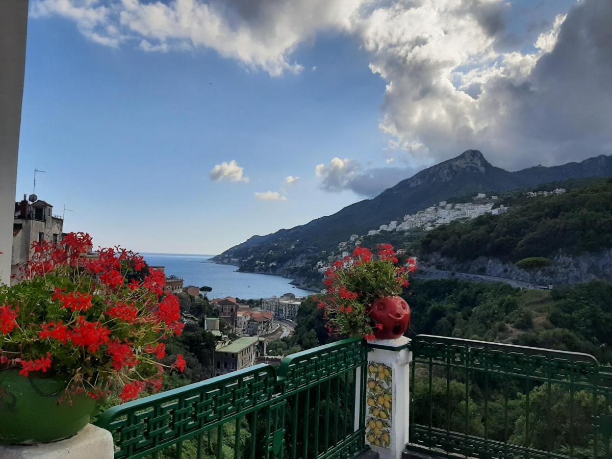 Casa Vacanza Le Tre Sorelle Vietri Esterno foto