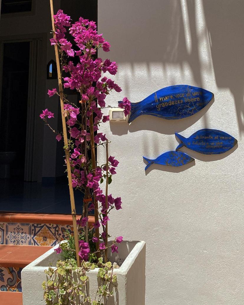 Casa Vacanza Le Tre Sorelle Vietri Esterno foto